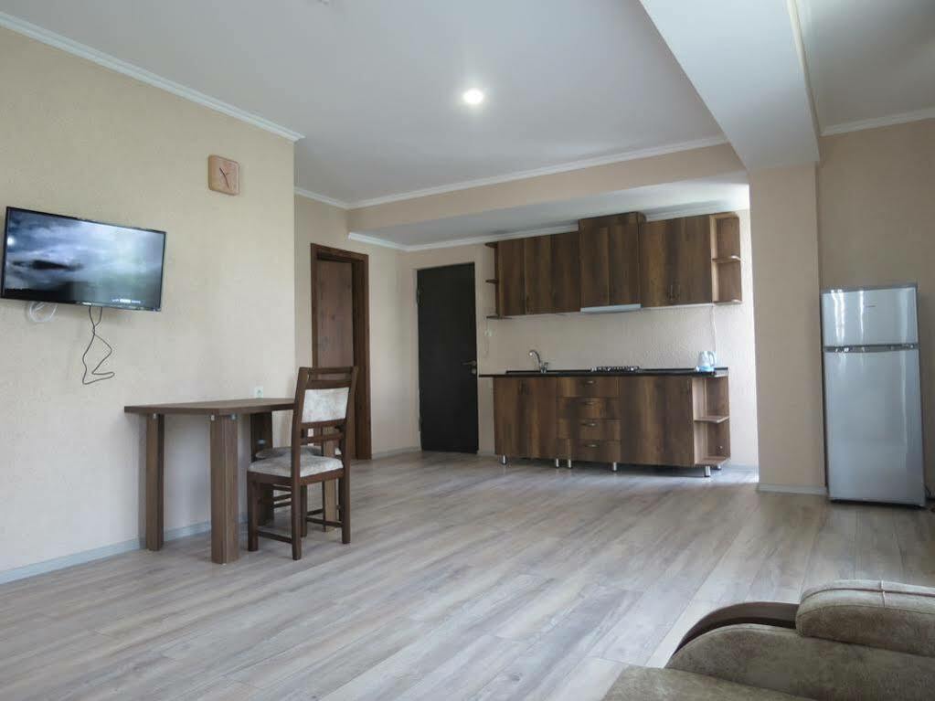 G&G Hotel Tiflis Exterior foto