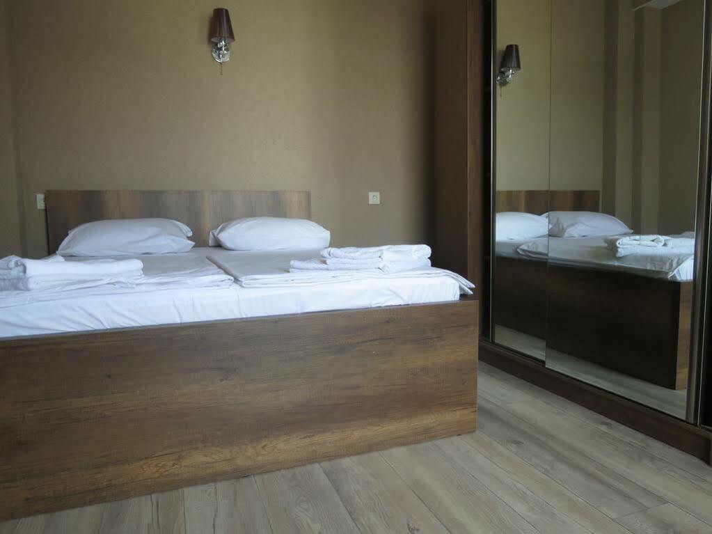 G&G Hotel Tiflis Exterior foto